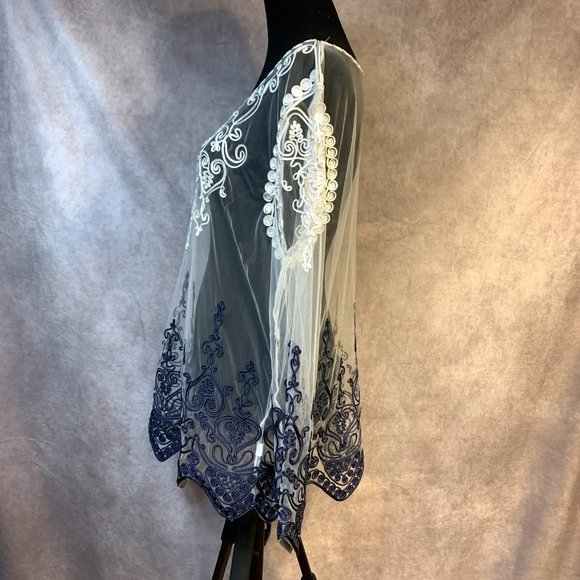 SIMPLY COUTURE Scoop Neck Sheer Crochet Accent Soutache Sequin TunicTop - Picture 4 of 9